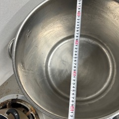 大きな寸胴　恐らくアルミの画像