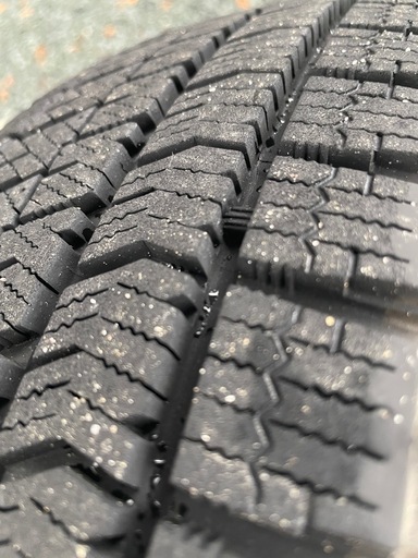 軽自動車用　スタッドレスタイヤアルミホイール付き
