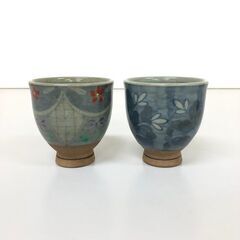 ss8050　三股窯 湯飲み 8個セット 絵変わり 青み 貫入 素朴 古風 湯呑 湯のみ 茶器 和食器 陶器 焼物 お茶 レトロ ゆのみ 中古の画像