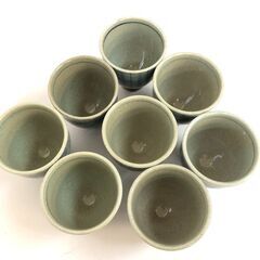 ss8050　三股窯 湯飲み 8個セット 絵変わり 青み 貫入 素朴 古風 湯呑 湯のみ 茶器 和食器 陶器 焼物 お茶 レトロ ゆのみ 中古の画像