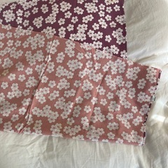 桜模様の風呂敷　シミあり
　　の画像