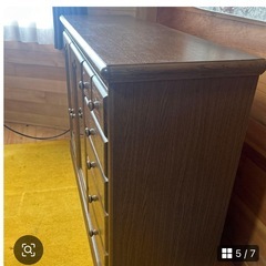 北海道産　ナラ材キャビネットの画像