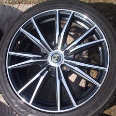 クラウンなどに！社外18インチアルミホイール+ヨコハマスタッドレスタイヤ　４本セット　【横浜の画像