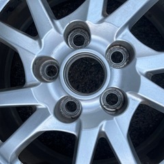 ヨコハマ スノータイヤ 205/60/r16 2022年製造 PCD 114.3の画像