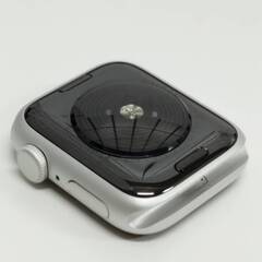 【良品】Apple Watch SE 第1世代/GPS/40mm/A2351/シルバー〈MYDM2J/A〉の画像