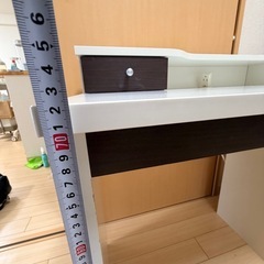 机　椅子セットの画像