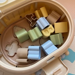 型はめパズルの画像