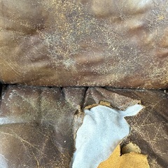 【処分予定】革張りのソファお譲りします！の画像