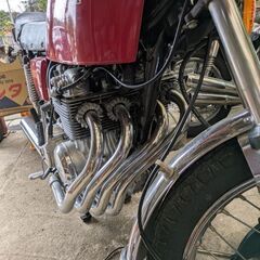 1975年CB400f 。1973年CB350ｆ 値段は、1台141万です。の画像