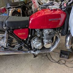 1975年CB400f 。1973年CB350ｆ 値段は、1台141万です。の画像