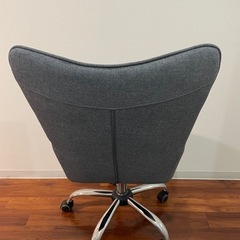 オフィスチェア パソコンチェア ミドルバック コンパクト  LOWYAの画像