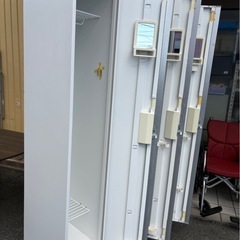 オカムラ SWシリーズ 3人用ロッカー（C-281）の画像