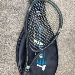 テニスラケットの画像
