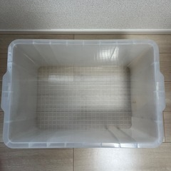 プラスチック製収納ボックスの画像