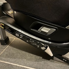 レカロ チャイルドシート (回転•日除け付き)の画像