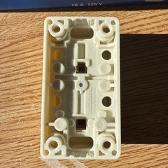 Panasonic WK 3004W ダブルコンセント 6個入りの画像