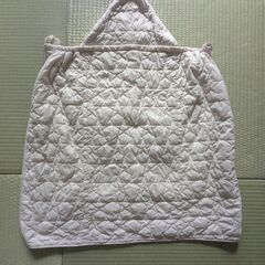 【美品】ユニクロ　抱っこ紐ケープの画像