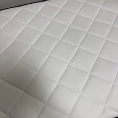 アイリスオーヤマ　マットレス　セミダブル
の画像