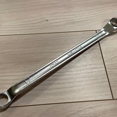 KTC（京都機械工具）45°×6°ロングめがねレンチM5-1719の画像