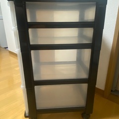 4段収納ケースの画像