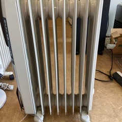 デロンギ　オイルヒーター　H770812EFSN リサイクルショップ宮崎屋　佐土原店　25.11.28の画像