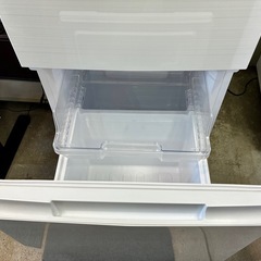 仙台市内トラック荷台渡し無料！ SHARP 冷蔵庫 中古 買取 引取 2022 どっちもドア の画像