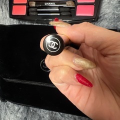 CHANEL 限定　　トラベルメイクアップパレットの画像