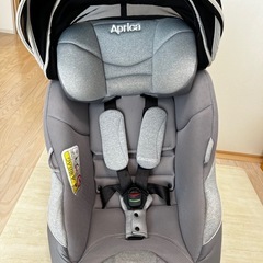 チャイルドシート　クルリラ　アップリカ　回転式　ISOFIX ベルト Aprikaの画像