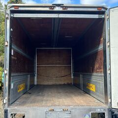 4.4坪/外寸長さ657cm●中型アルミ コンテナ 中古●バイクガレージ.キャンプ場.作業場.コンテナハウス.資材農機具.物置　●福岡発 近県配送の画像