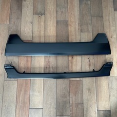 ハイエース　200系 アースカラーパッケージ　グリル　新車外しの画像