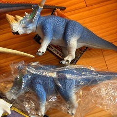 新品　恐竜キング　フィギュア11体の画像