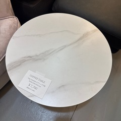 コーヒーテーブルの画像