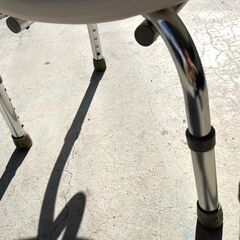 【B438】シャワーチェア/背もたれ付き/浴室用チェア/介護用/入浴補助/中古の画像