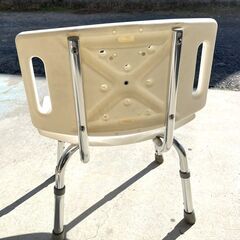 【B438】シャワーチェア/背もたれ付き/浴室用チェア/介護用/入浴補助/中古の画像