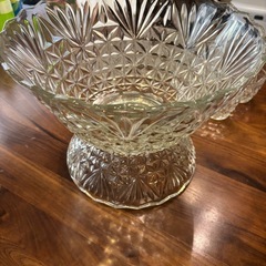 【クリスマスパーティー】美しいガラスの食器セットの画像