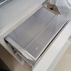 リユースのサカイ栃木店★ジモティ割あり★ HITACHI 冷蔵庫 R-S32JV 315L 18年製 動作確認／クリーニング済み TC11757の画像