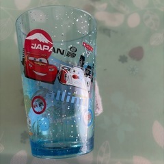 カーズのプラスチックコップの画像
