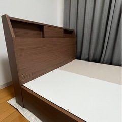 ニトリ　セミダブルベッドの画像