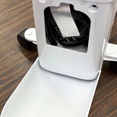 札幌 東区 アイリスオーヤマ オイルヒーター POH-121OKS 2022年製 ホワイト ストーブ 暖房器具 475x650x250mm 床置き 8畳 コード収納 キャスター付 温度調節可能の画像