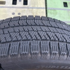 ⑦ブリヂストンブリザックVRX2
アルミ付きスタッドレスタイヤ　プリウス　PCD100 2024年の画像