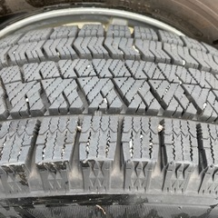 ⑦ブリヂストンブリザックVRX2
アルミ付きスタッドレスタイヤ　プリウス　PCD100 2024年の画像