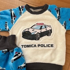 トミカパジャマ上下90の画像