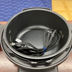 IRIS OHYAMA アイリスオーヤマ 電気圧力鍋 KPC-MA4-B 2021年製 キッチン家電 のご紹介です！の画像