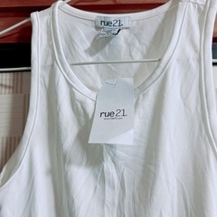 ✨️rue21 ✨️フリンジ付きホワイトキャミソール タグ付き❤️の画像