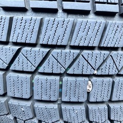 スタッドレスタイヤホイール4本セット　235/50R18の画像