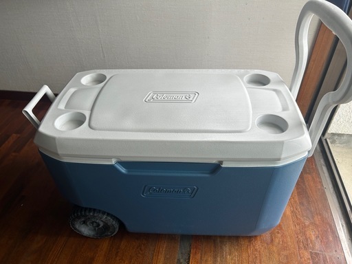 未使用品、Coleman.クーラーBOX.70QT.キャスター付き、