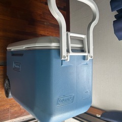 未使用品、Coleman.クーラーBOX.70QT.キャスター付き、の画像