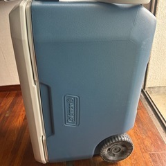 未使用品、Coleman.クーラーBOX.70QT.キャスター付き、の画像
