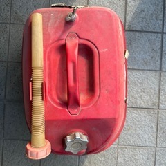 ガソリン携行缶 20lの画像