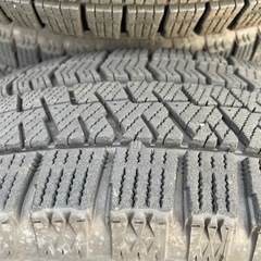 ⑧ブリヂストンブリザックVRX2トヨタ純正アルミ付きスタッドレスタイヤ　プリウス　PCD100 2024年の画像